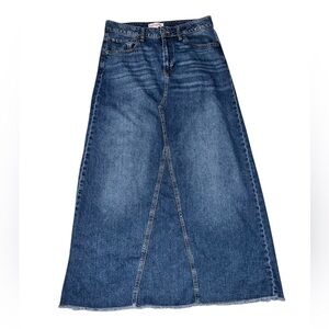 Lucky Brand Denim Maxi Skirt Size 10/30 Blue Raw Hem A-Line Long Jean Skirt